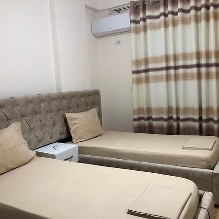 Drini Apartments Permet Luaran gambar