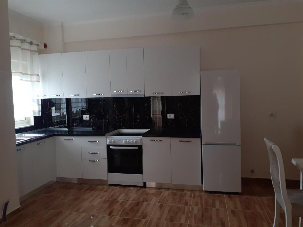 Drini Apartments Permet Luaran gambar