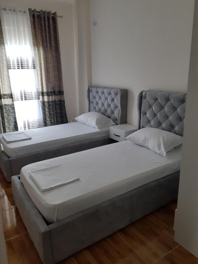 Drini Apartments Permet Luaran gambar