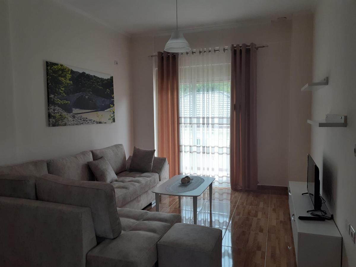 Drini Apartments Permet Luaran gambar