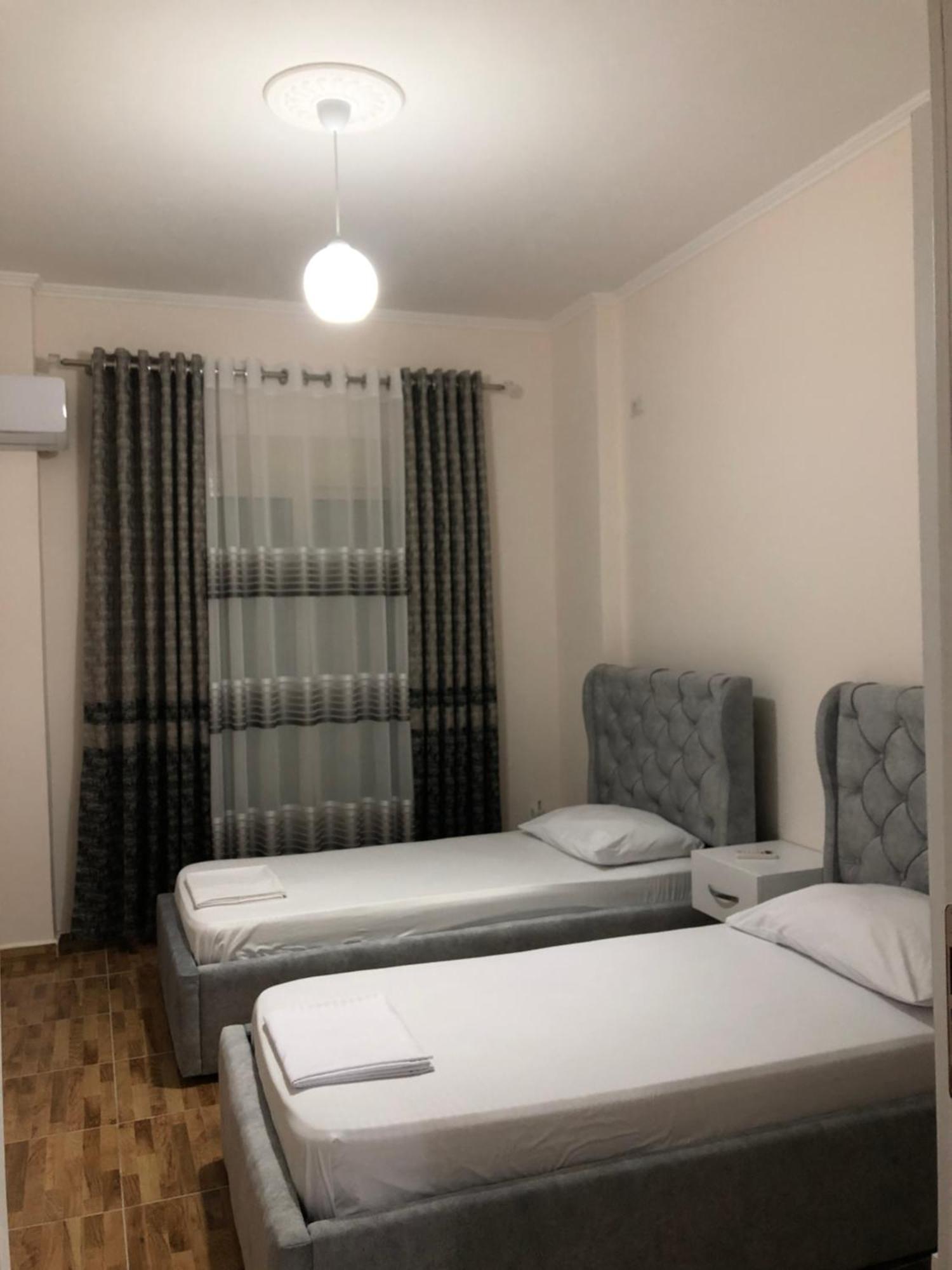 Drini Apartments Permet Luaran gambar