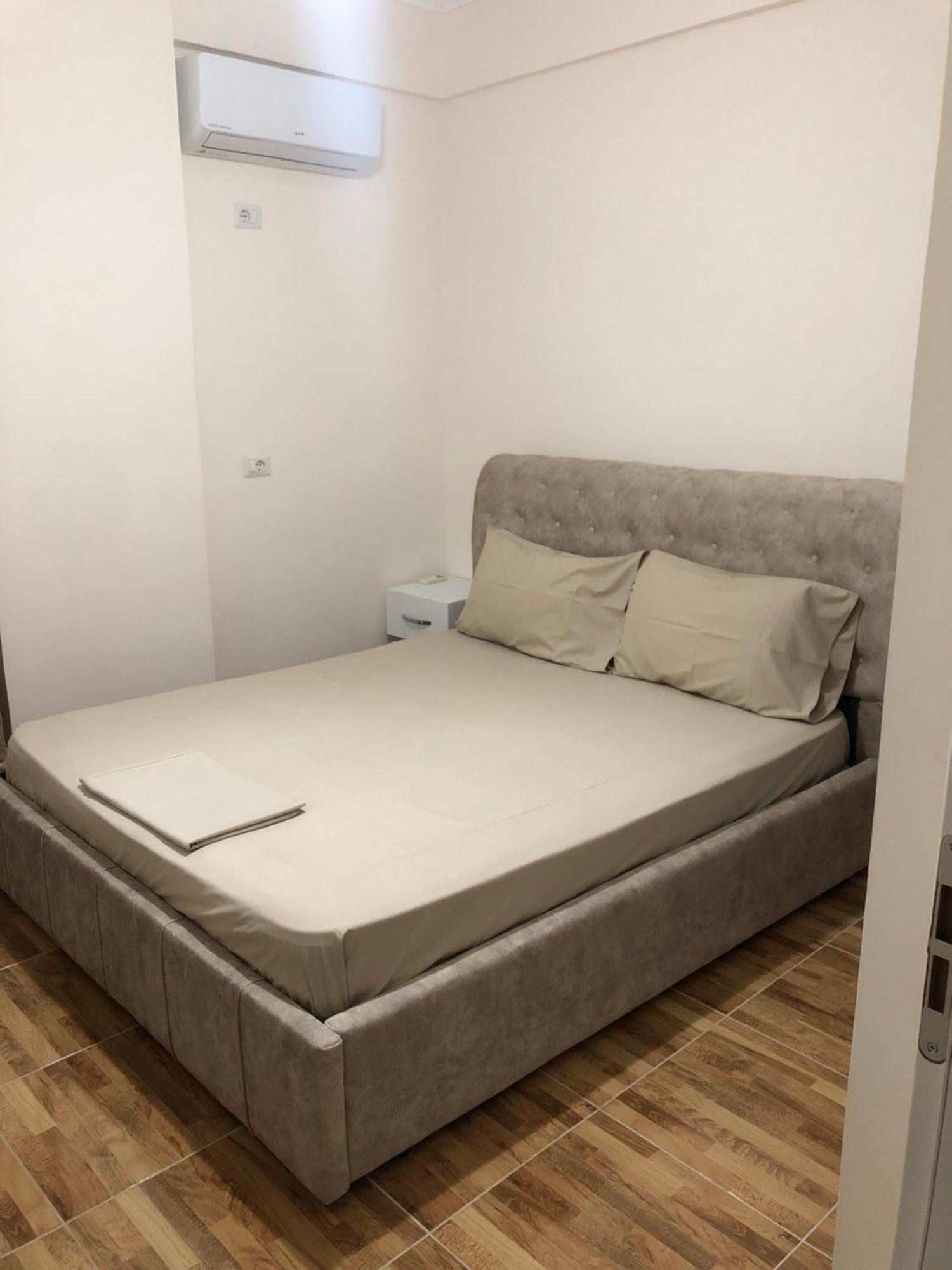 Drini Apartments Permet Luaran gambar